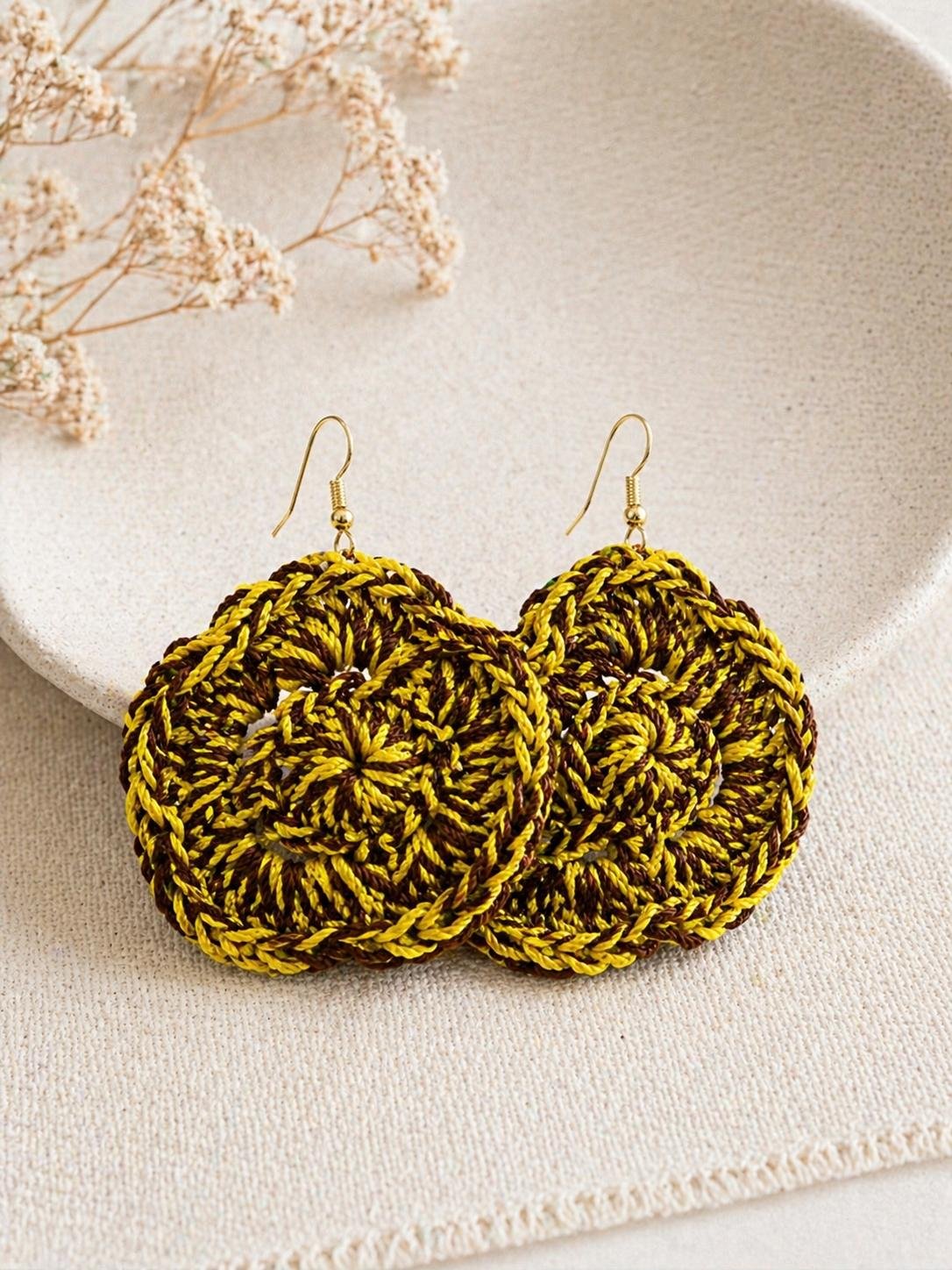 Handwoven Raffia Natural Fiber Earrings - Image 3