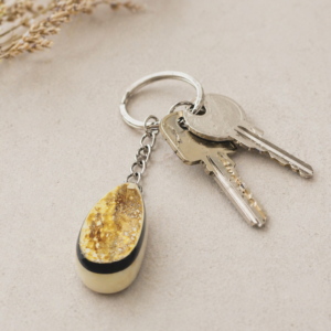 Cow Horn Keychain – Handmade Elegance